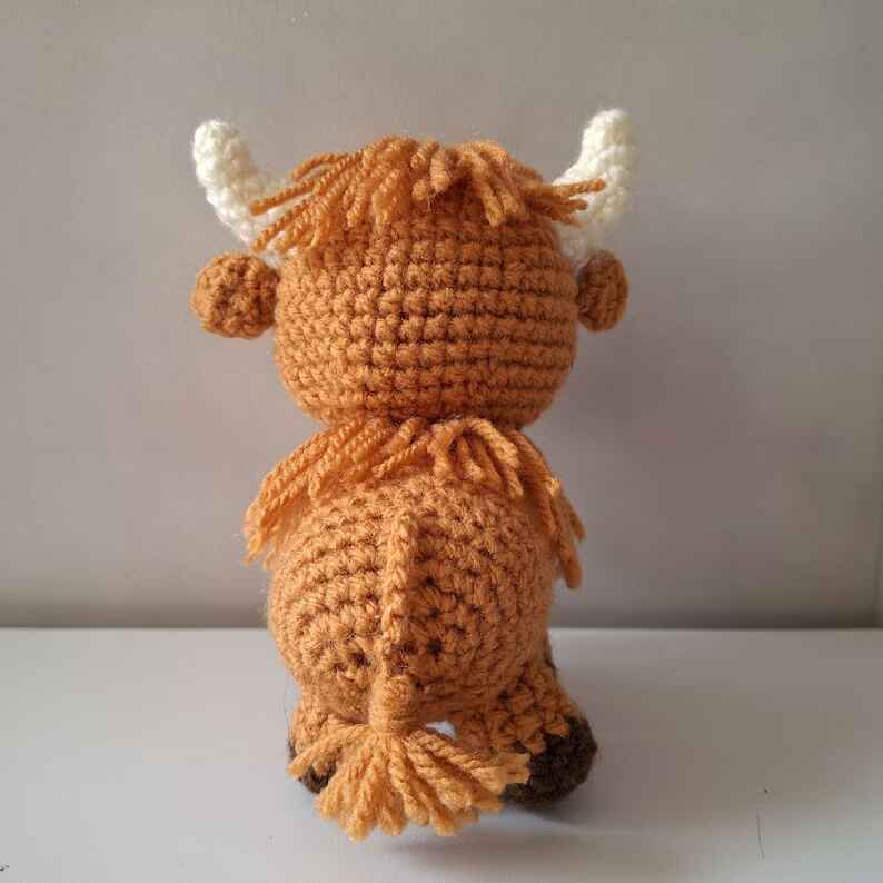 Small Highland Cow Crochet Pattern bébé animal amigurumi avec ebook PDF au crochet, modèle de jouet pour enfants au crochet pour débutants