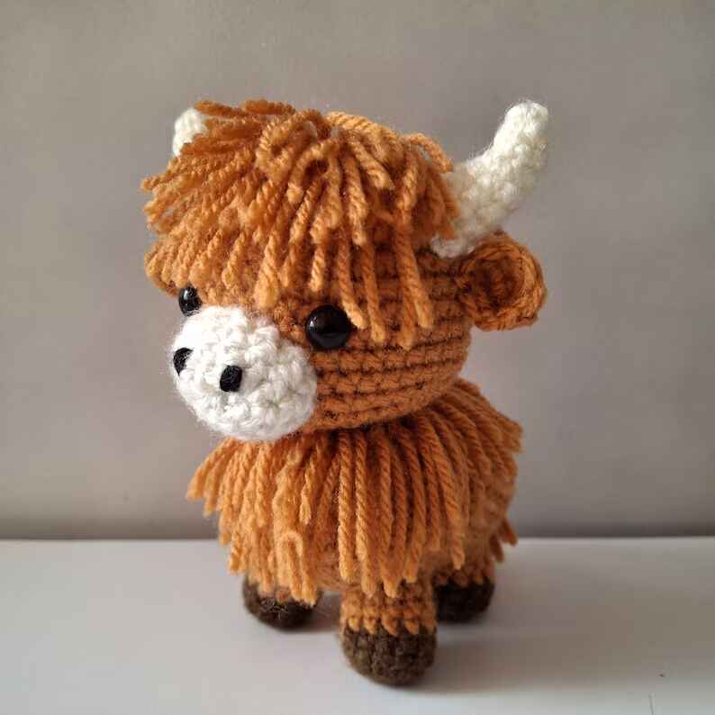 Small Highland Cow Crochet Pattern bébé animal amigurumi avec ebook PDF au crochet, modèle de jouet pour enfants au crochet pour débutants